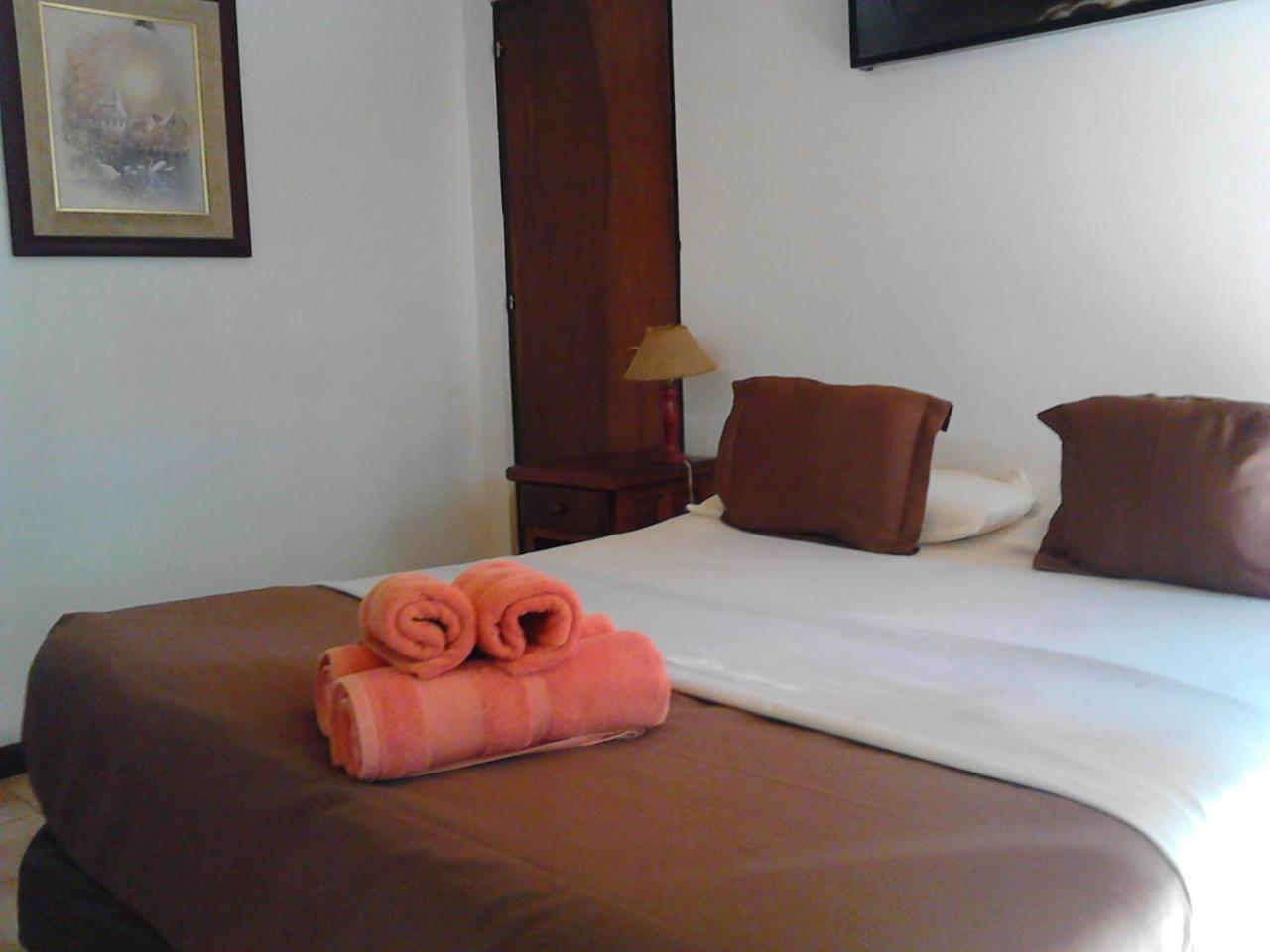 Si Mi Capitán - Cabañas&Habitaciones Puerto Iguazú Esterno foto